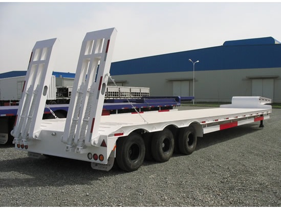 Low bed Semi trailer